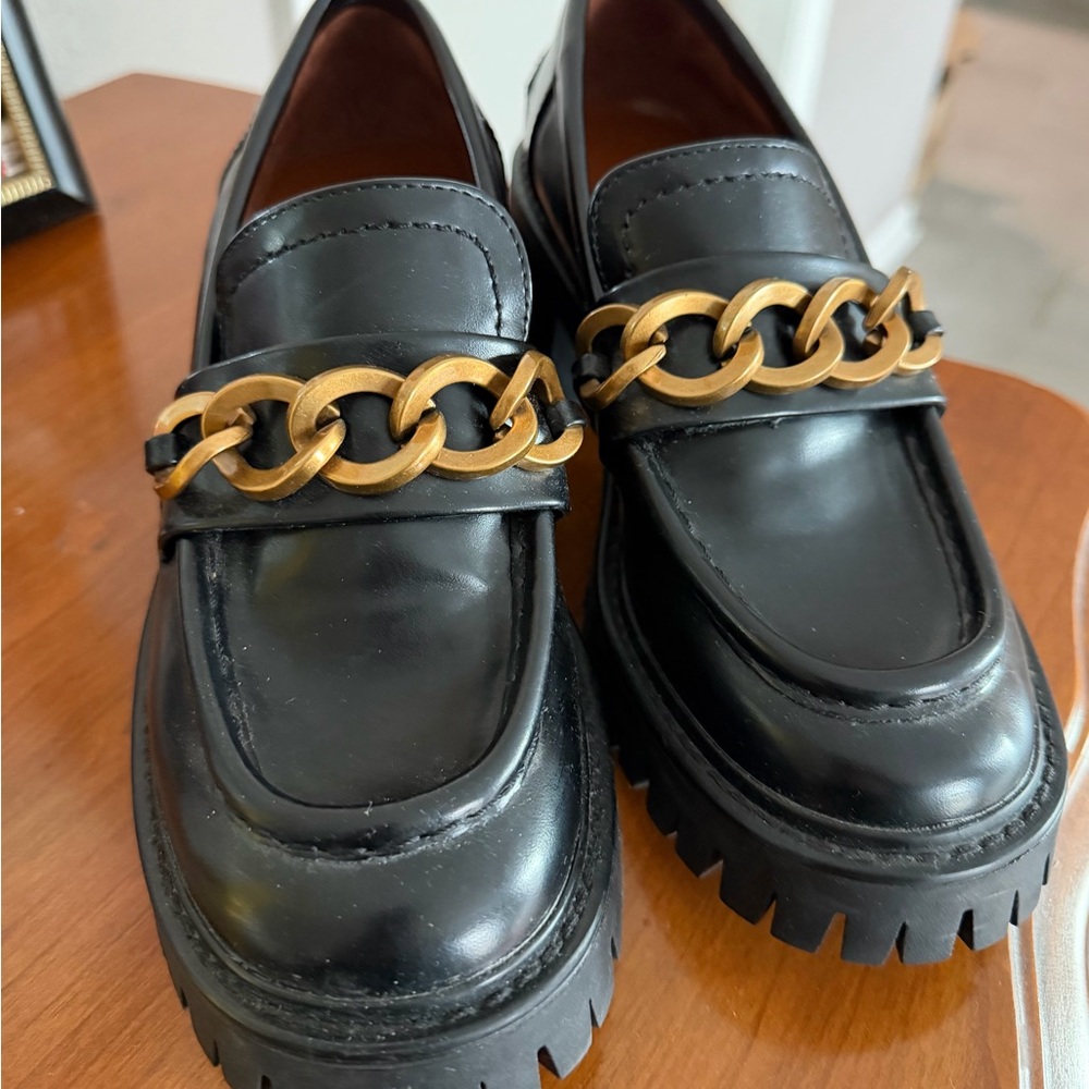 Black loafers - Zara
